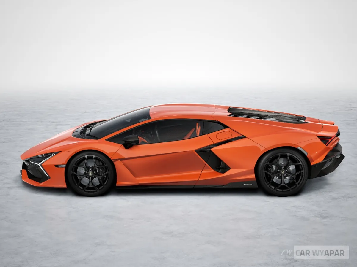 Lamborghini Revuelto v12 Hybrid